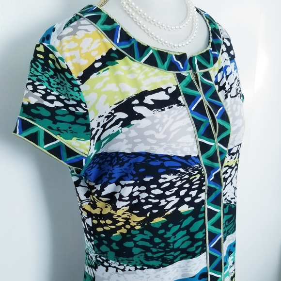 BCBGMAXAZRIA Daly Geometric Print Short Sleeve Dress - Picture 12 of 12